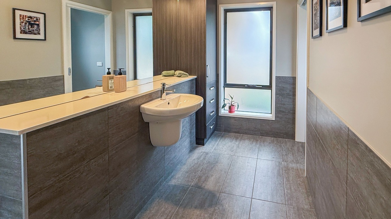 Photo of Others in Mansfield