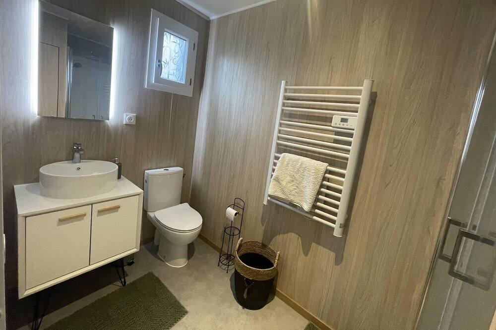 Photo of Bathroom in Salignac-Eyvignes