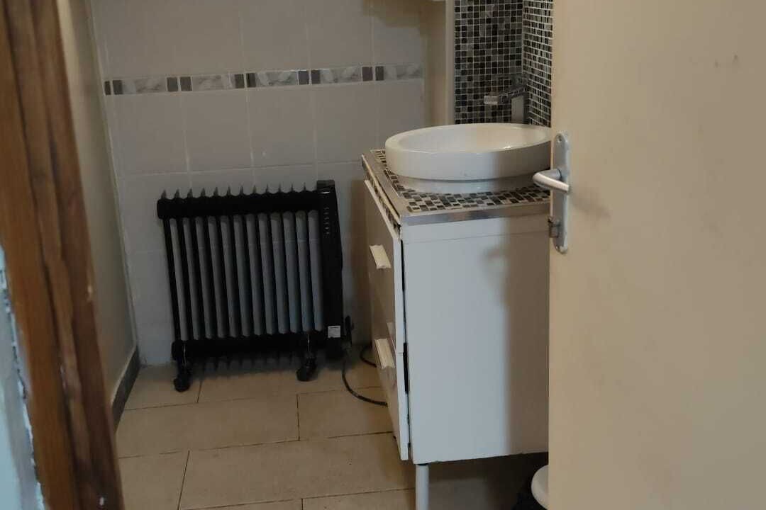 Photo of Bathroom in Douchy-les-Mines