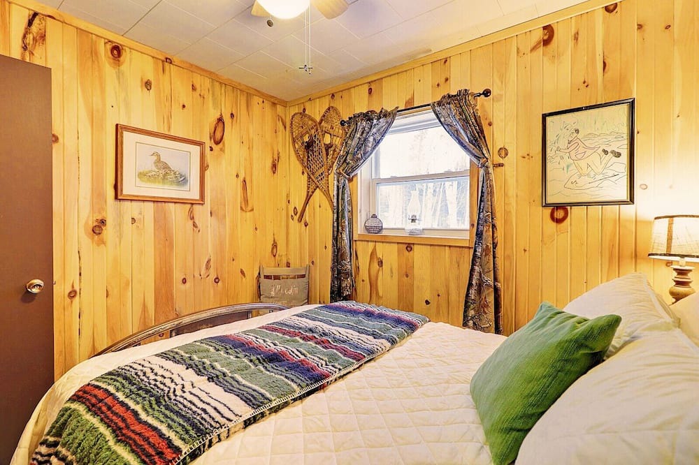 Photo of Bedroom in Juniper