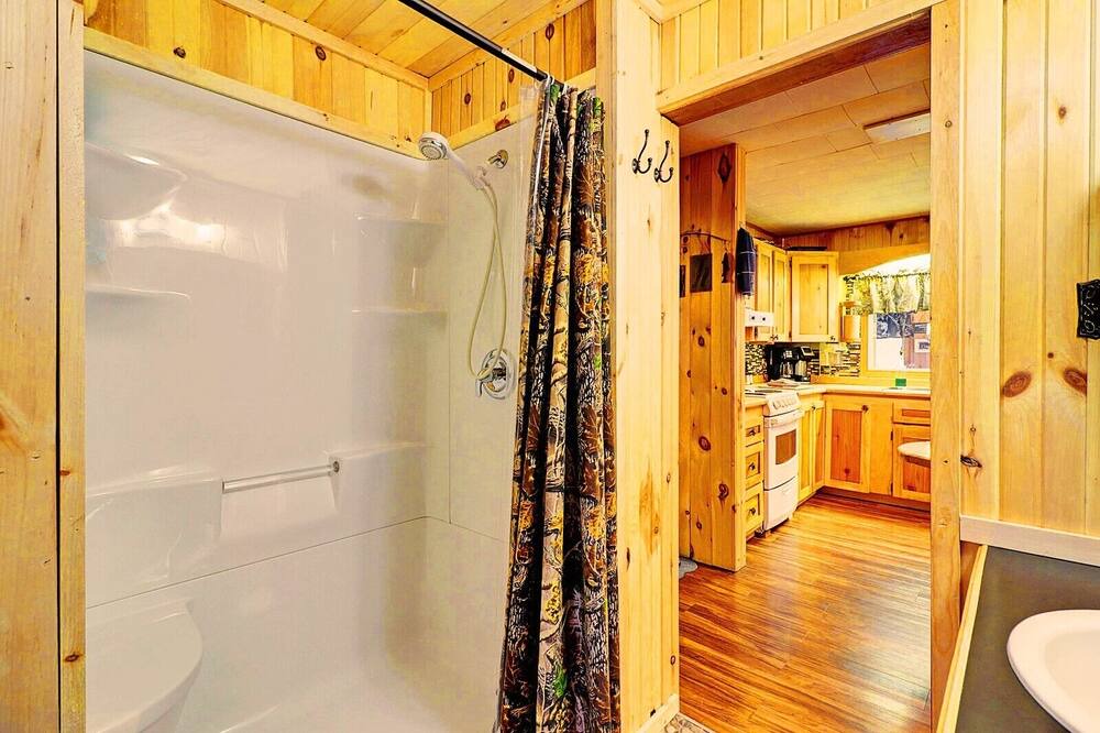 Photo of Bathroom in Juniper