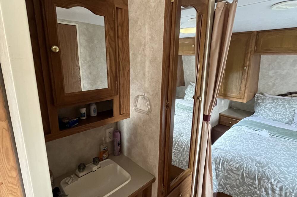 Photo of Bedroom in Clinton