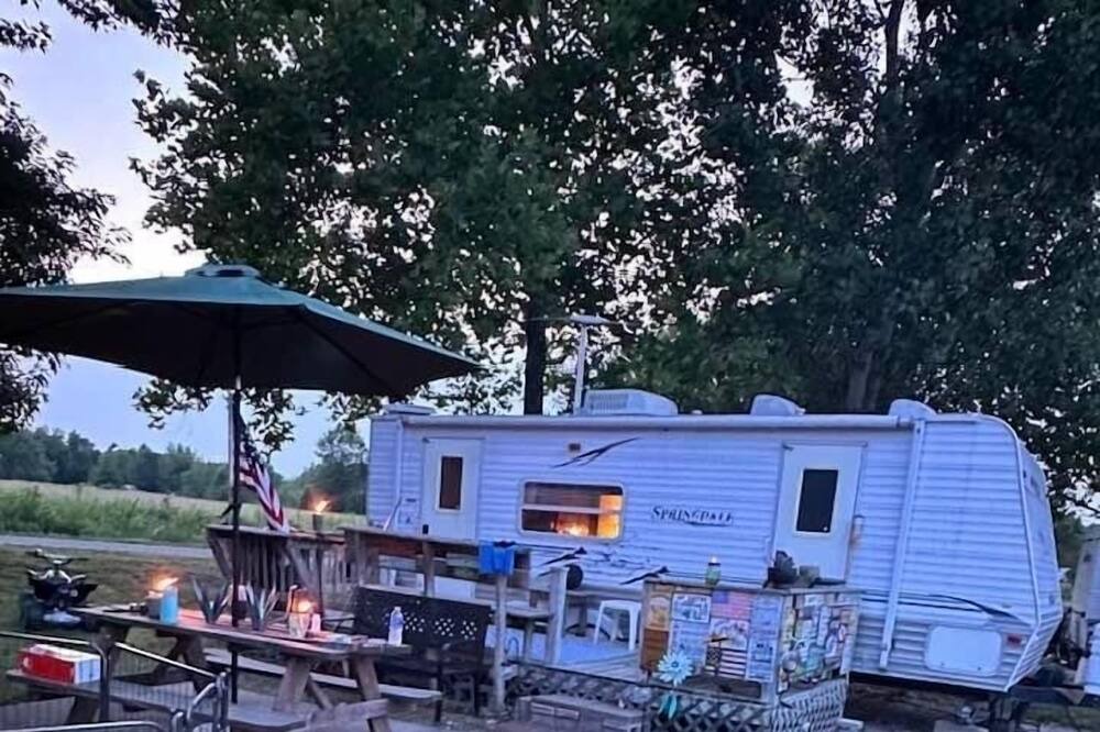Photo of Outdoor in Clinton