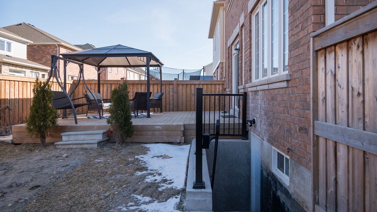 Photo of Outdoor in Bowmanville