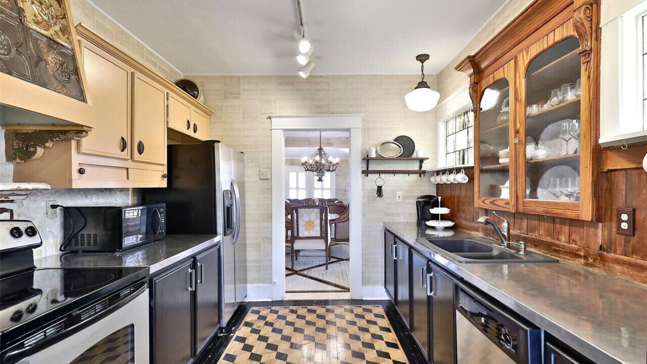 Photo of Kitchen in Sayles Blvd. Area