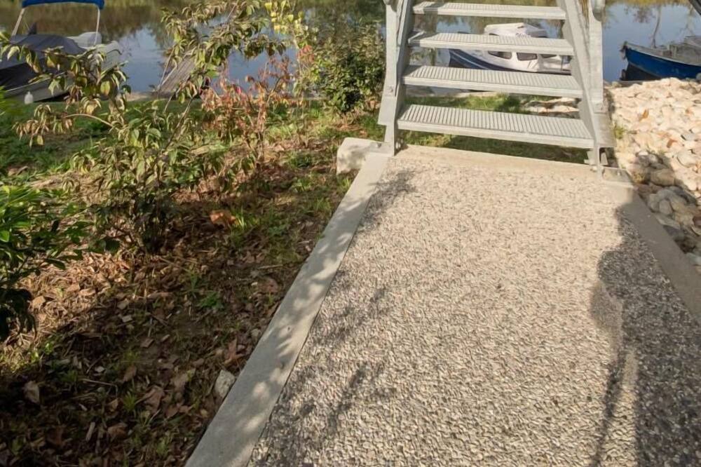 Photo of Outdoor in Chanaz