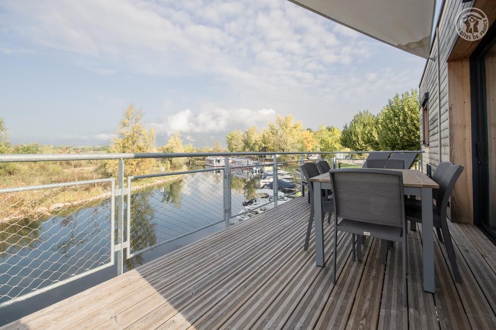 Photo of Outdoor in Chanaz