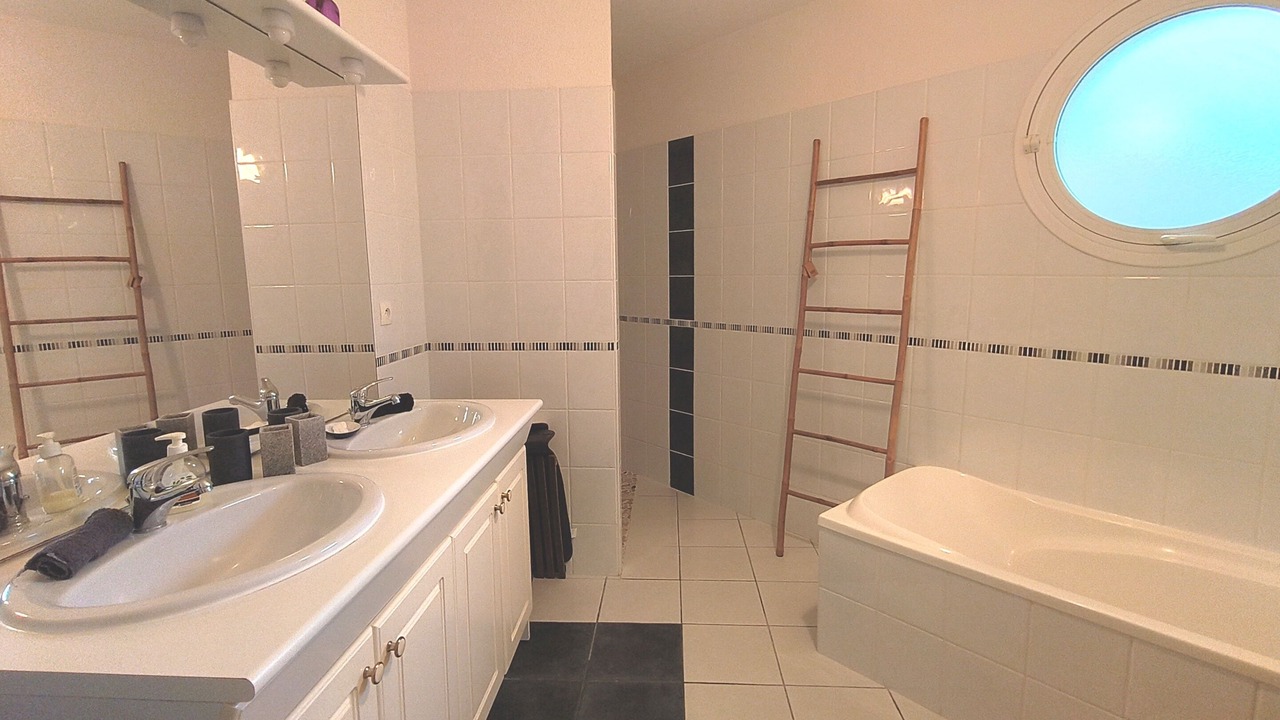 Photo of Bathroom in Audenge