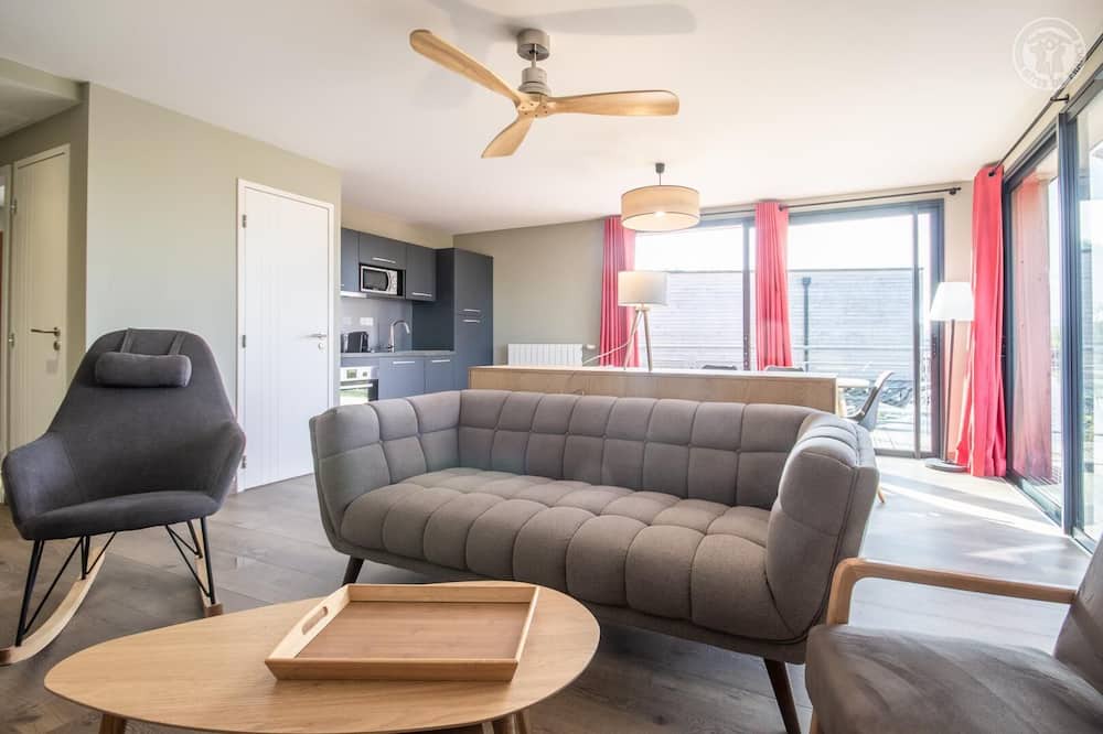 Photo of Livingroom in Chanaz