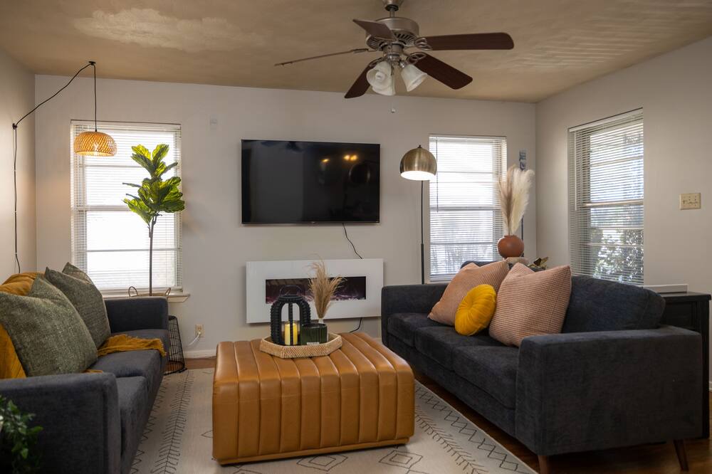 Photo of Livingroom in Denton