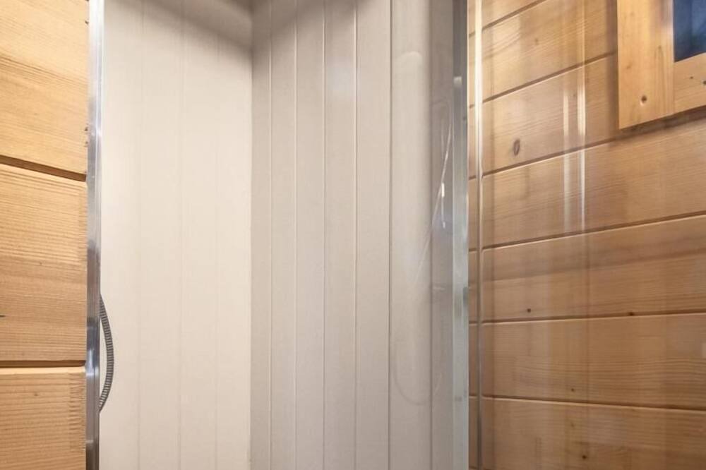 Photo of Bathroom in Chanaz