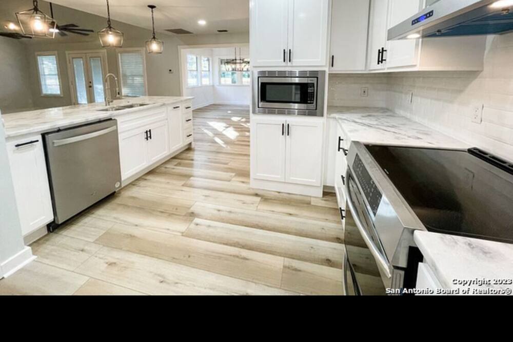Photo of Kitchen in Brackettville