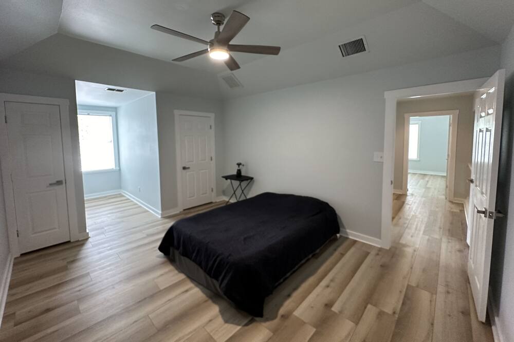 Photo of Bedroom in Brackettville