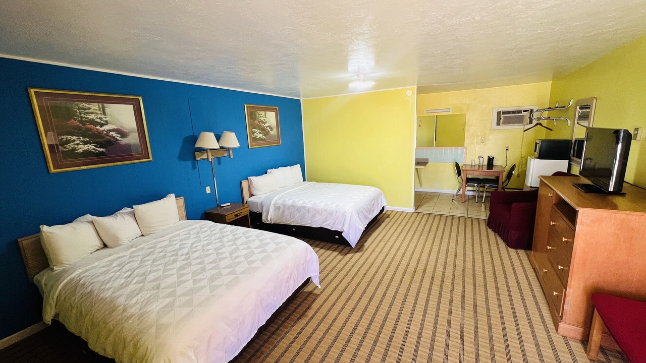 Photo of Bedroom in Raton