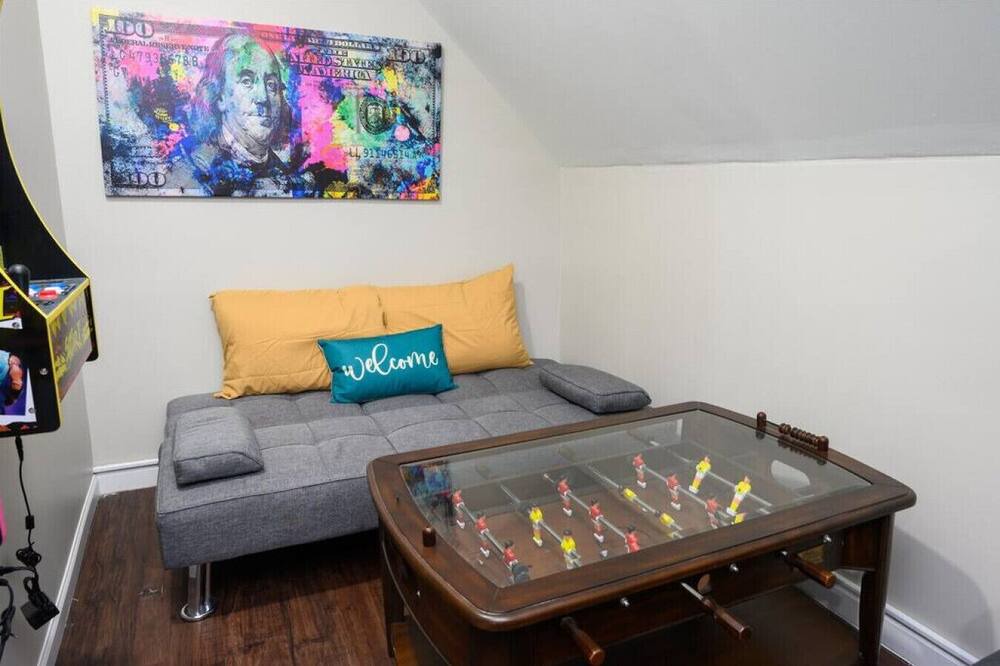 Photo of Bedroom in North Lawndale