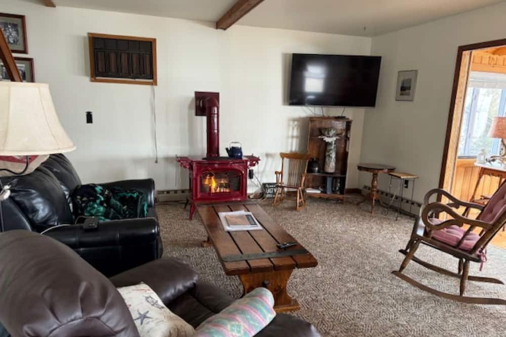 Photo of Livingroom in Crown Point