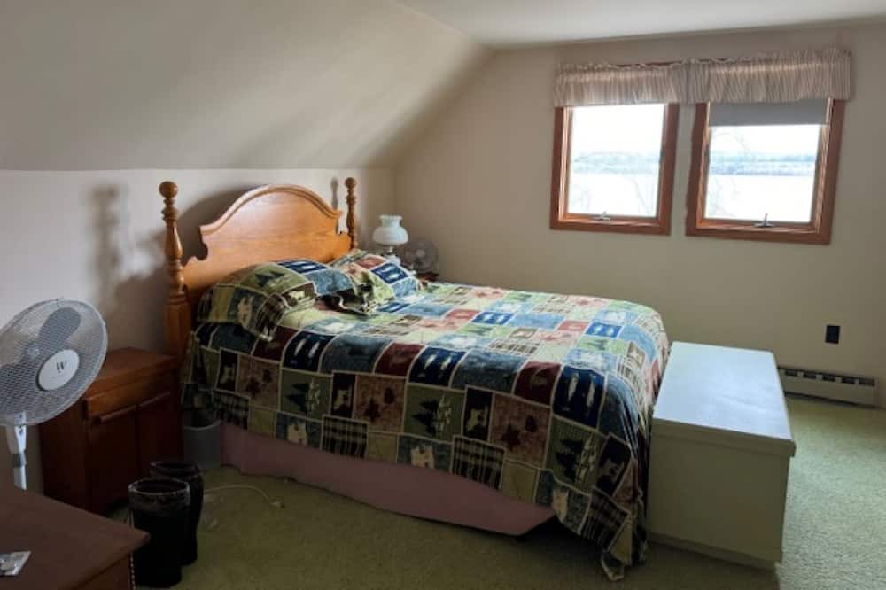 Photo of Bedroom in Crown Point