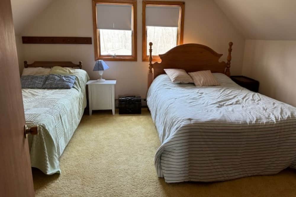 Photo of Bedroom in Crown Point