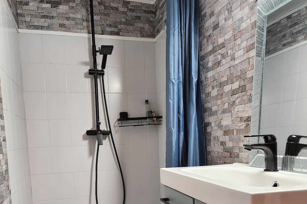 Photo of Bathroom in Chemery-sur-Bar