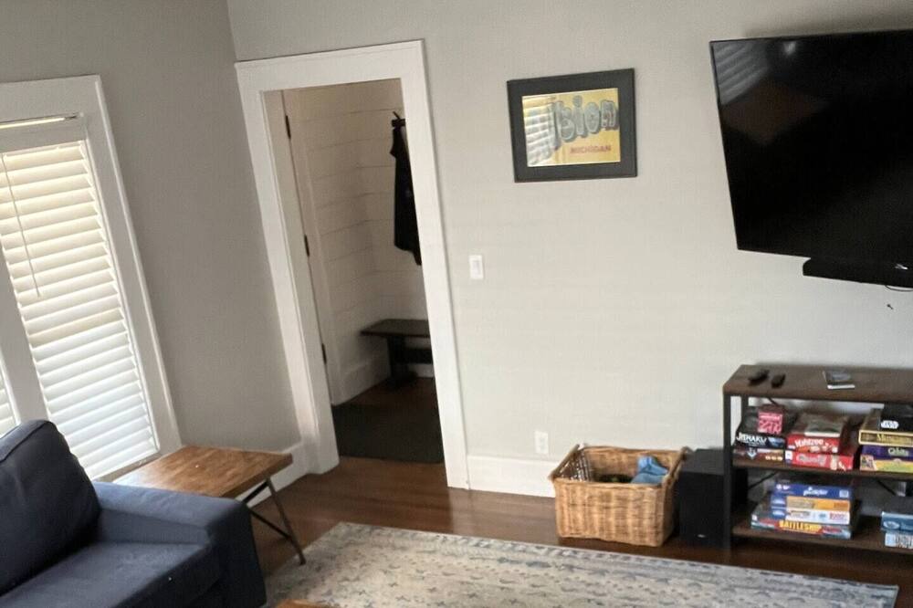 Photo of Livingroom in Albion