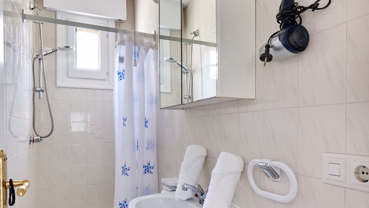 Photo of Bathroom in Anotz