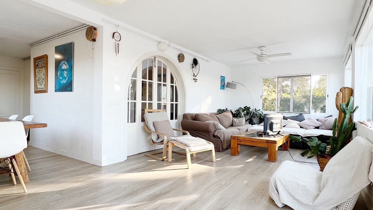 Photo of Livingroom in El Puig de Santa Maria