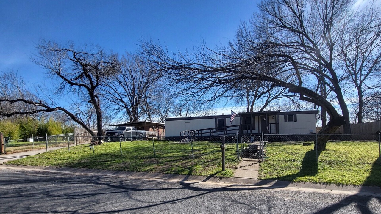Photo of Outdoor in Del Valle