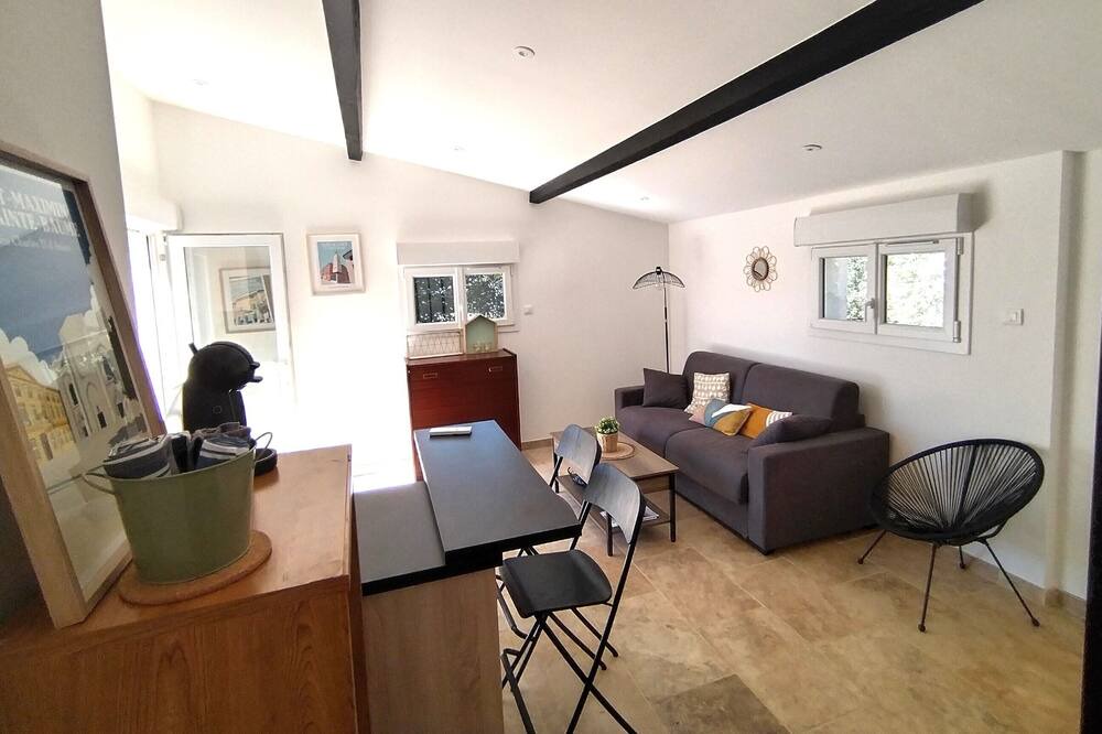 Photo of Livingroom in Saint-Maximin-la-Sainte-Baume