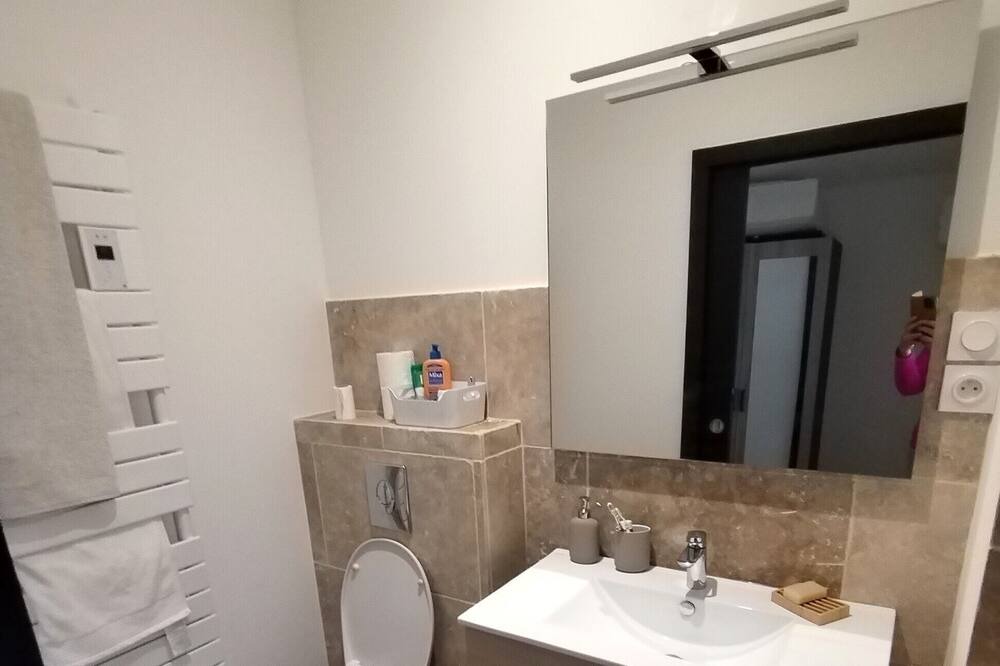 Photo of Bathroom in Saint-Maximin-la-Sainte-Baume