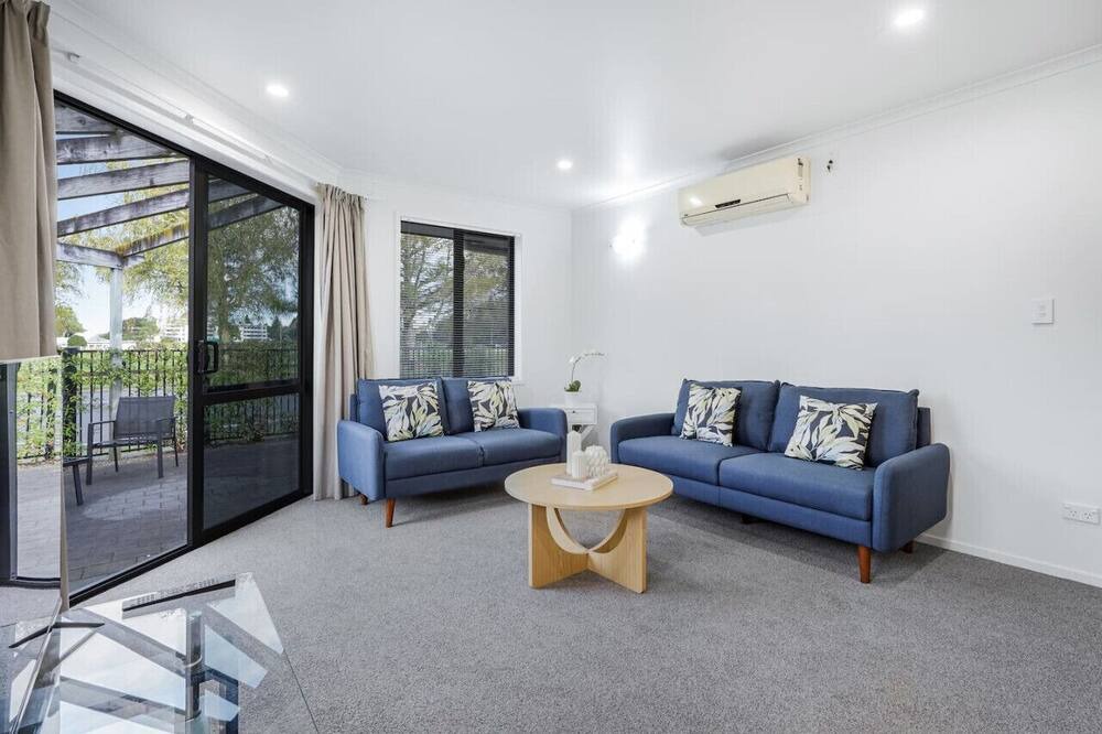 Photo of Others in Hamilton East