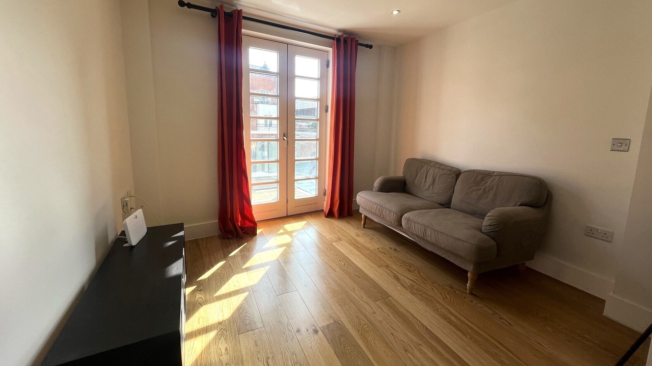 Photo of Livingroom in Redcliffe