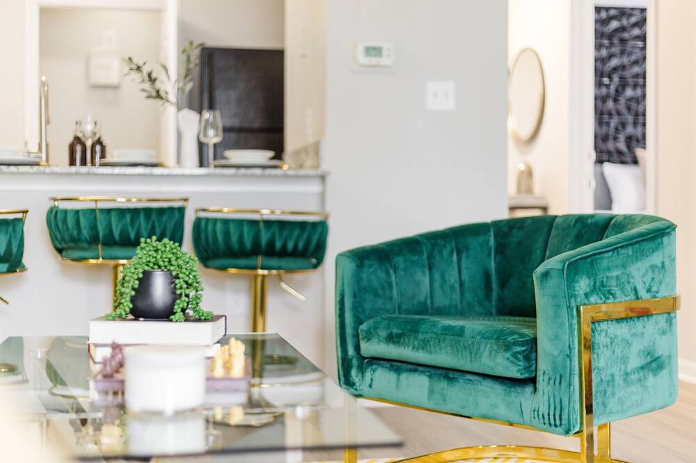 Photo of Livingroom in Pleasant Valley