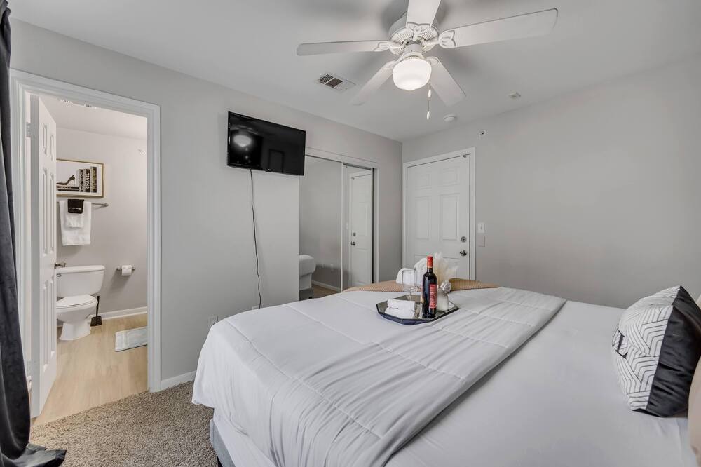 Photo of Bedroom in Pleasant Valley