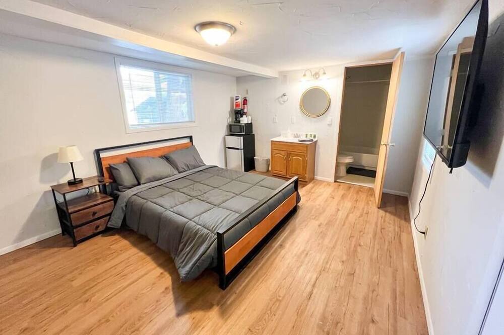 Photo of Bedroom in Howard