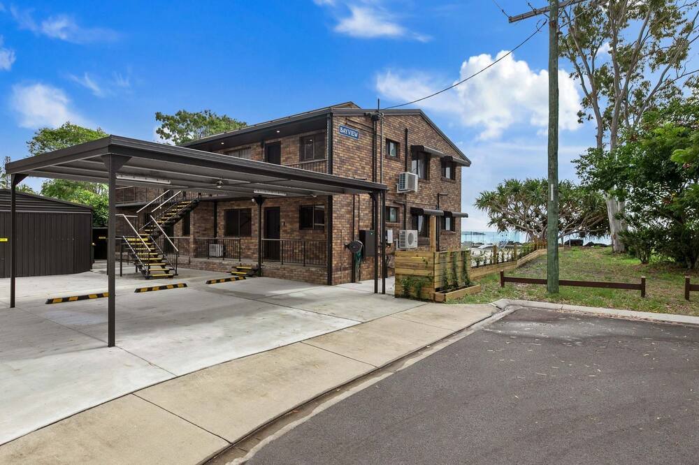 Photo of Outdoor in Traviston