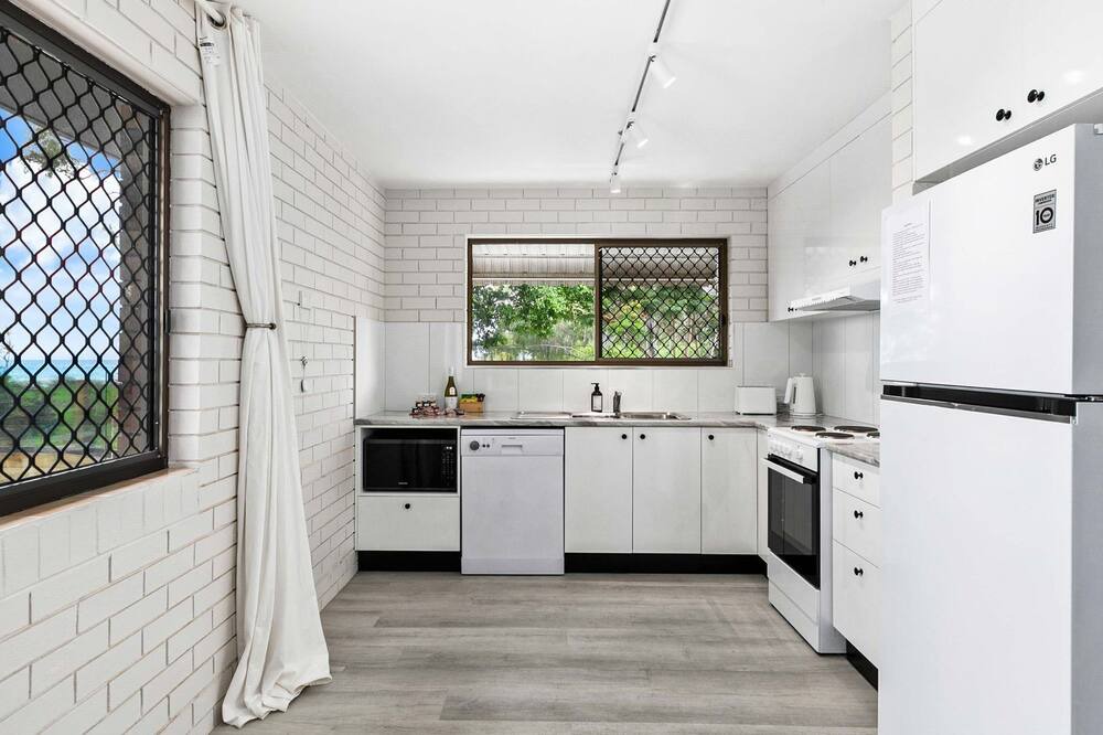 Photo of Others in Traviston