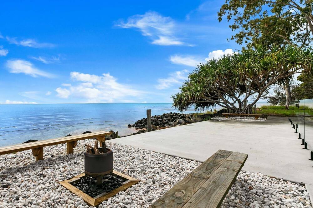 Photo of Outdoor in Traviston