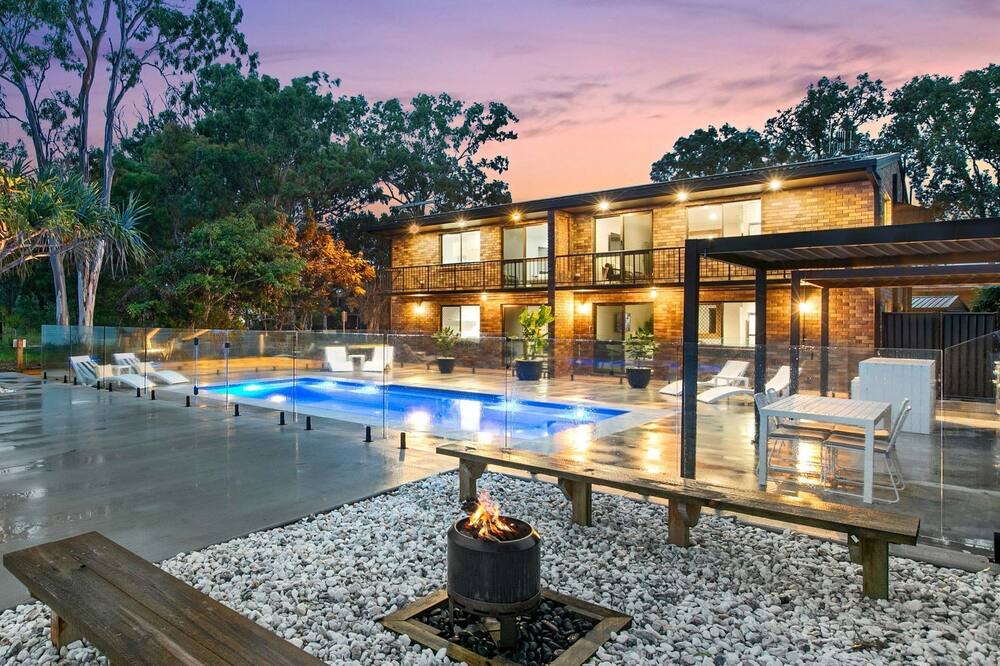 Photo of Outdoor in Traviston