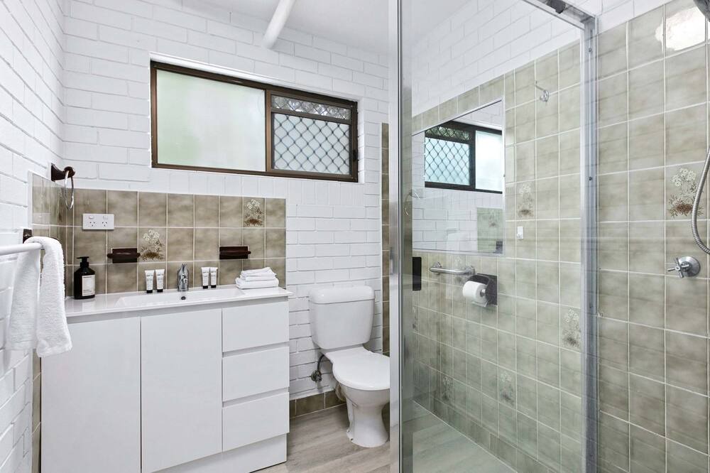 Photo of Bathroom in Traviston