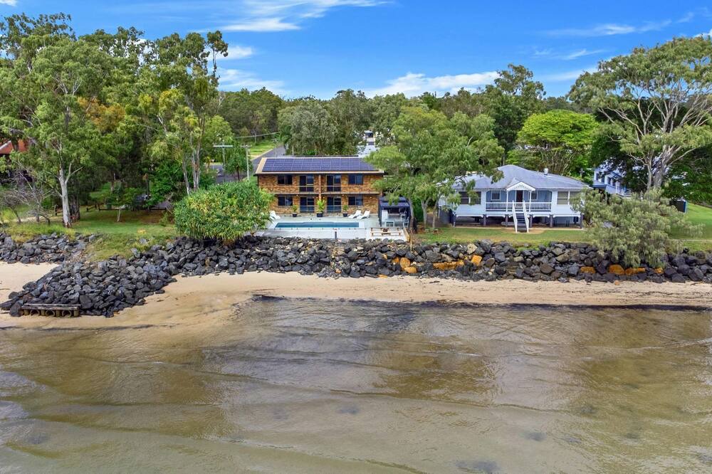 Photo of Outdoor in Traviston