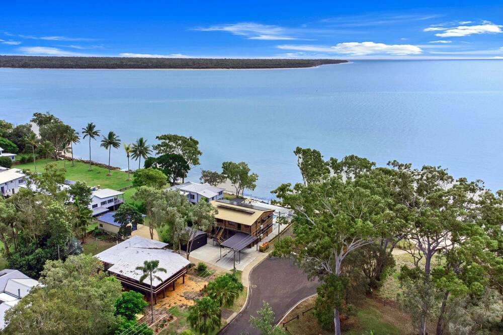 Photo of Outdoor in Traviston