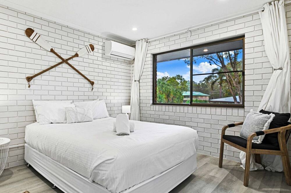 Photo of Bedroom in Traviston