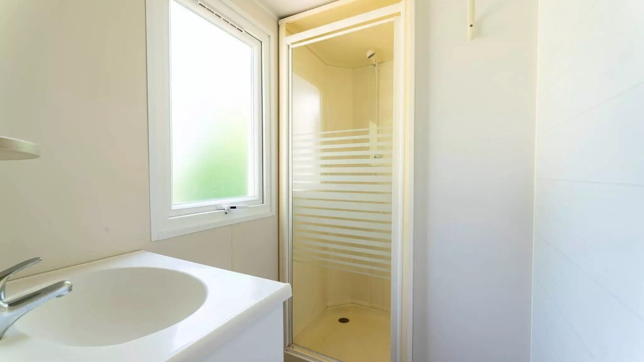Photo of Bathroom in Canet-de-Salars