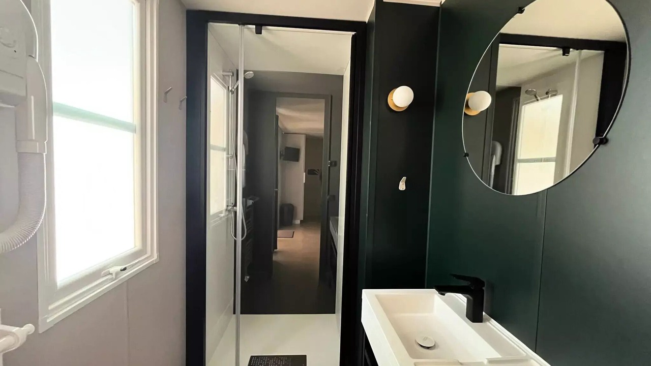 Photo of Bathroom in Canet-de-Salars