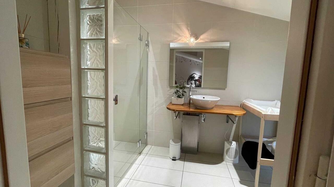 Photo of Bathroom in Vouzeron