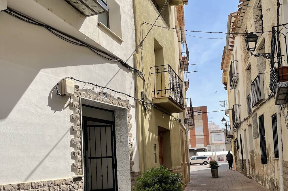 Photo of Outdoor in Cirat