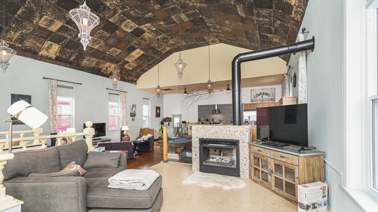 Photo of Livingroom in Lowbanks