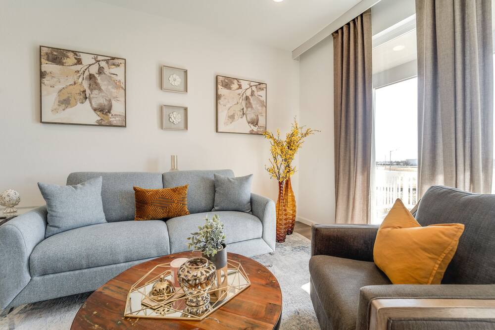 Photo of Livingroom in Longmont