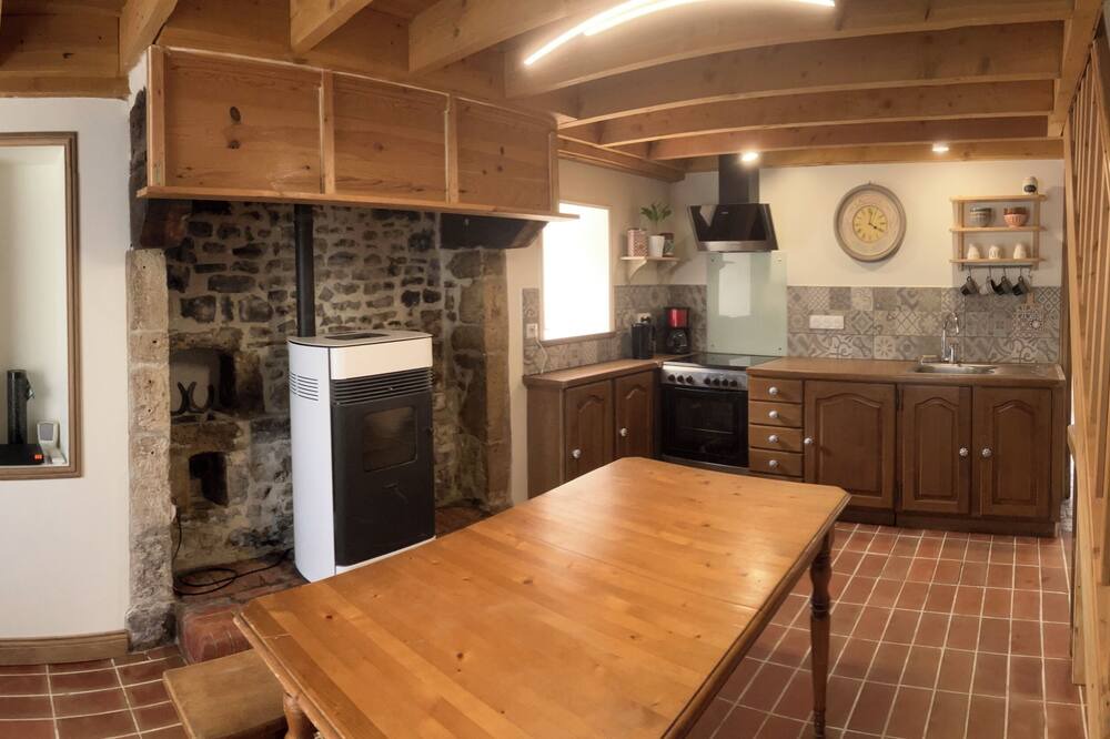 Photo of Kitchen in Picauville