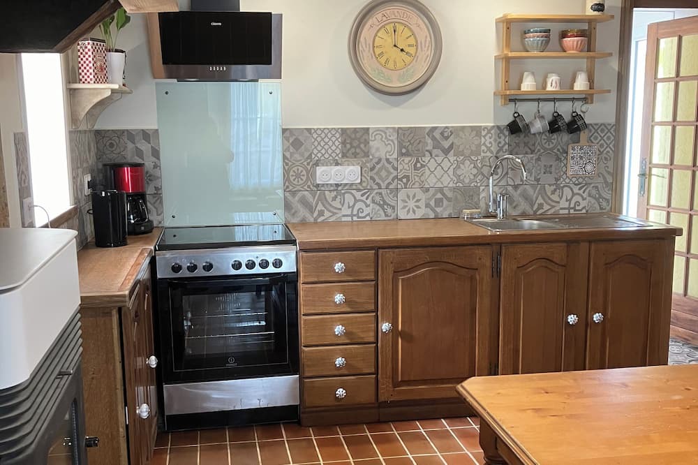 Photo of Kitchen in Picauville